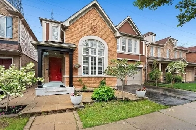 ✨FULLY RENOVATED 4 2 BEDROOM HOME READY TO MOVE IN! Image# 1