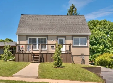Your Dream Home Awaits at 70 Stanley Street! Image# 7