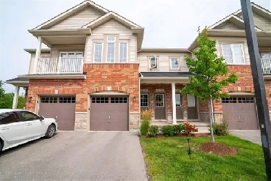 Townhouse condo for lease/rent Image# 1