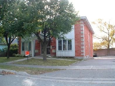 One bedroom apartment in Oshawa Image# 1