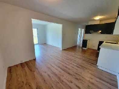 Appartement 4 ½ - CHUS - Dispo maintenant ou 1er juillet Image# 1