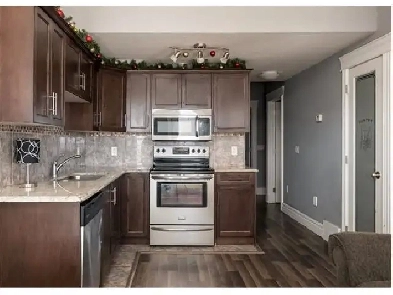 2 Bedroom Furnished Walk-out Legal Basement Suite-July 1st Image# 2