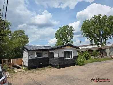 Real Estate Auction - 310 City View Estates - 1975 Mobile Home Image# 1