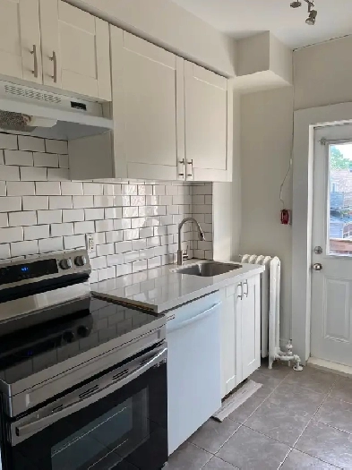 Dovercourt Village - 1Bed/1Bath - Available Now! Image# 1