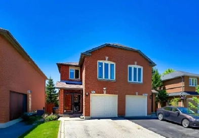 3BR 3WR Semi-Detached in Mississauga near Derry/Ninth Line Image# 1