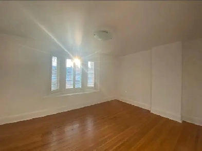 Downtown Toronto Little Italy Student Rental Image# 9