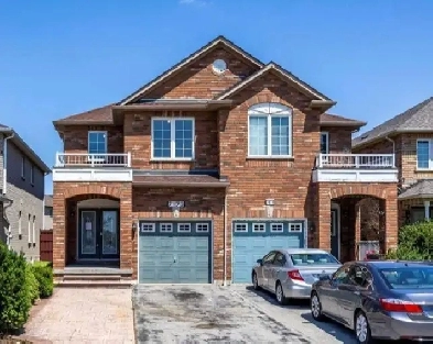 3BR 4WR Semi-Detached in Mississauga near Mclaughlin Rd & Derry Image# 1