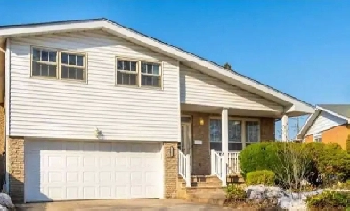 3BR 4WR Detached in Mississauga near Queensway/Stanfield Image# 1