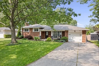 5845 Oxley, LaSalle ON Image# 1