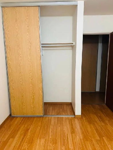Looking for a Female Roommate: 2 Bedroom Apartment Image# 1