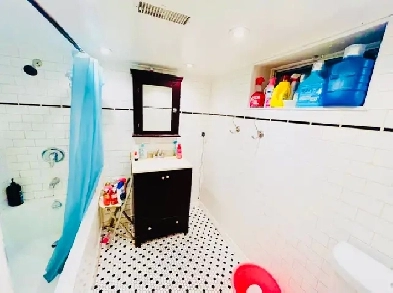 1 master bedroom basement apartment , Pape/Danforth. July 1 Image# 2