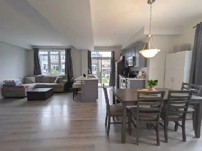 Modern 3 Bedroom Townhome End Unit/Kanata/For Rent Image# 4