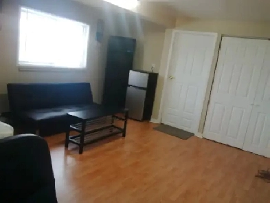 Large Furnished room Downtown all-inclusive price Image# 3
