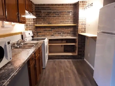 Great place to call home, Suite for rent, Castleridge NE Image# 3