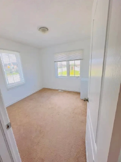 ✨ Room for Rent – Creditview & Wanless, Brampton Image# 1