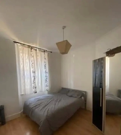 Furnished room for rent in Aurora , Yonge / Wellington $930 Image# 1