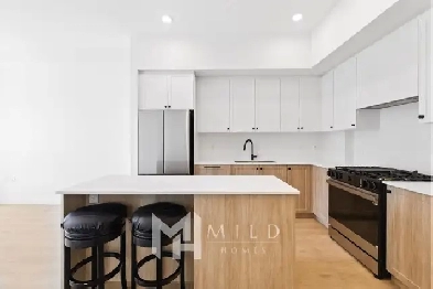 Brand New 1 Bed   1 Bath   Solarium Condo Image# 11
