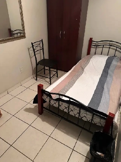 Furnished Room Available near Kennedy Station Image# 1