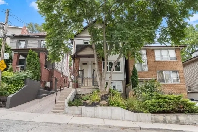 3 Bedroom Apartment on two levels Image# 1