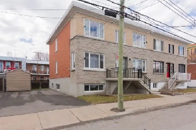 Grand 5 1/2 au 2e étage d’un duplex avec propriétaire occupant Image# 9