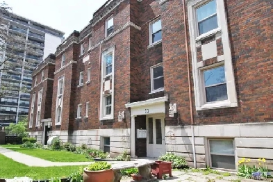 2 bedroom apartment available immediately or July - Durand nbrh Image# 1