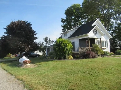 NEW PRICE ATTENTION CONTRACTORS/LANDSCAPERS COUNTRY HOME. Image# 9
