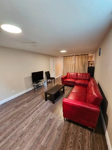 Walkout Studio basement - Fully Furnished Image# 1