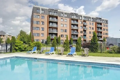 Brossard secteur C, apt meublé avec internet et garage Image# 8