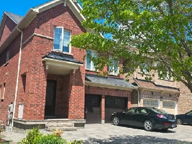STUDIO APARTMENT IN RICHMOND HILL Image# 4