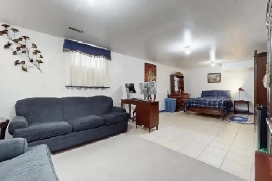 BEAUTIFUL FULLY FURNISHED suite available- Markham Image# 5