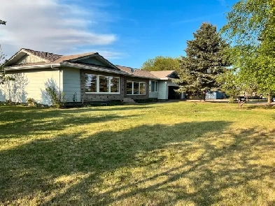 Beautiful Melfort Acreage for Sale Image# 4