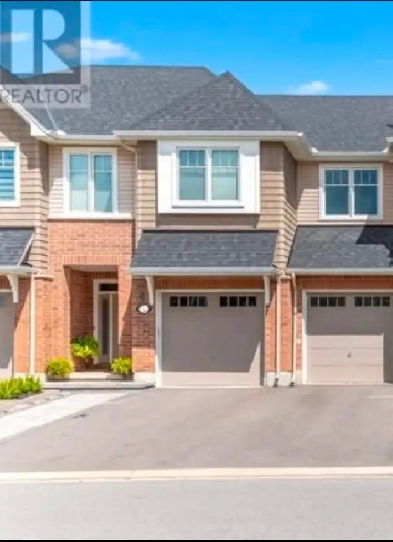 3 bed, 2.5 bath townhouse in Stittsville, available September 1 Image# 11