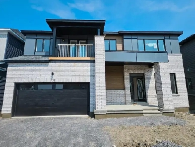 Brand new, never lived luxury detached home in Barrhaven (Les Em Image# 1