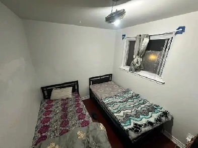 Last sharing Room for rent in Malton Image# 1