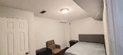 1 Private Bedroom in 3 Bed basement - Girls only Image# 1