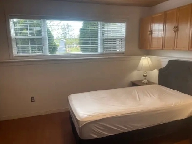 One Big Furnished All-Inclusive Room for Rent Image# 1