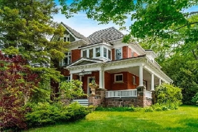 Edwardian Sanctuary - 117 & 121 Richard St, Victoria Harbour, ON Image# 4