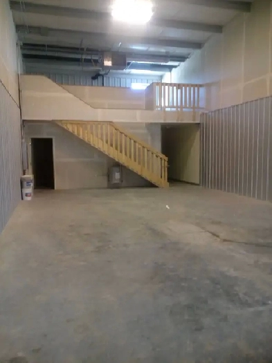 Industrial Warehouse In Frontier Available for Rent Image# 4