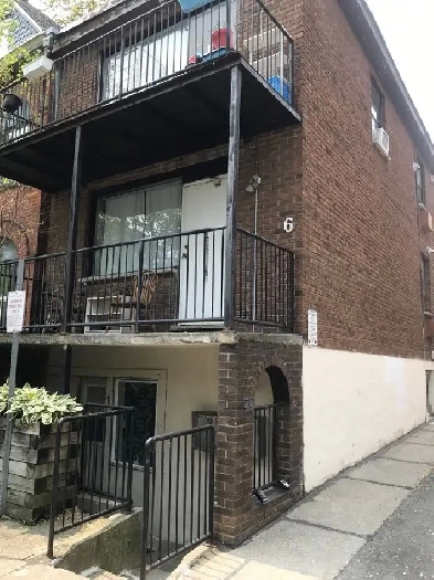 GREAT 540 SQFT 1-BDRM UNIT - KING/DUFFERIN - 6 ELM GROVE Image# 4