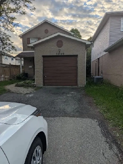 Furnished Master Master Bedroom, LADIES only, Vacant, Parking Image# 4