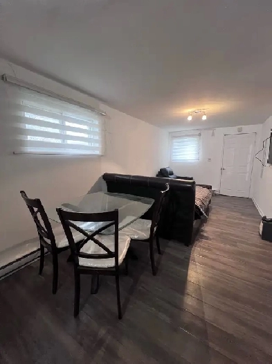 Bachelor for rent Image# 1