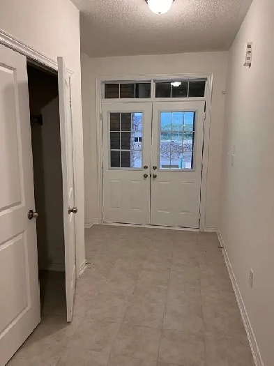 townhouse for lease Image# 6