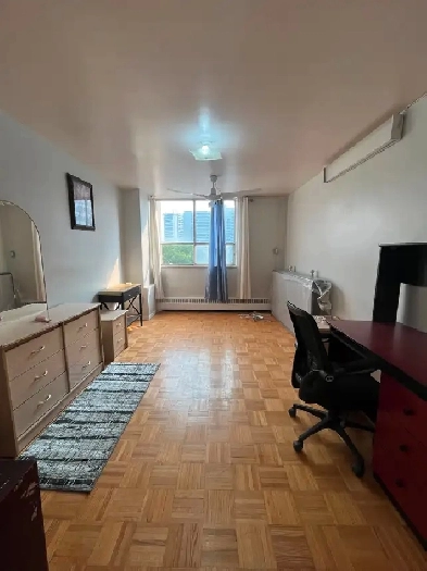 FURNISHED MASTERBEDROOM Image# 6