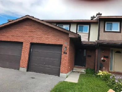 House in Kanata (Queensway   Eagleson) Image# 8
