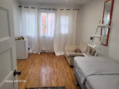 Chambre à louer-Room for rent. Langelier Metro. Dispo/Available Image# 1
