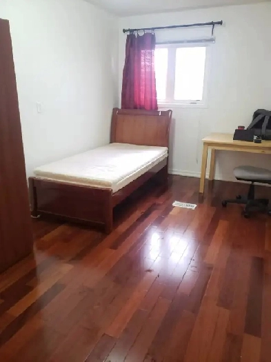 Room for student near York University Image# 3