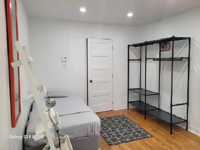 Room for rent-Chambre à louer. Langelier Metro. Available/Dispo Image# 2