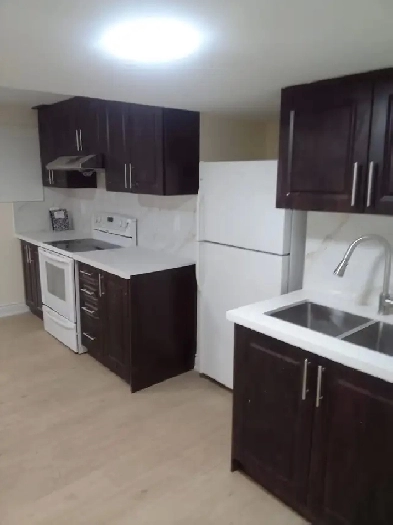 AVAILABLE for rent 2 bed bsmt Brisol/Hiway 10 Image# 4