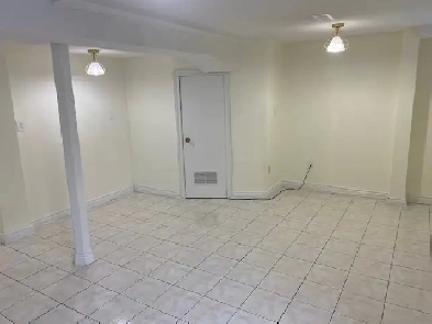 ONE BEDROOM WALKOUT BASEMENT IN SCARBOROUGH UTILITIES INCLUDED Image# 8