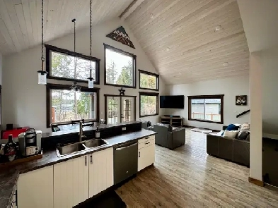 Kimberley 4 Bedroom House for Sale Image# 3